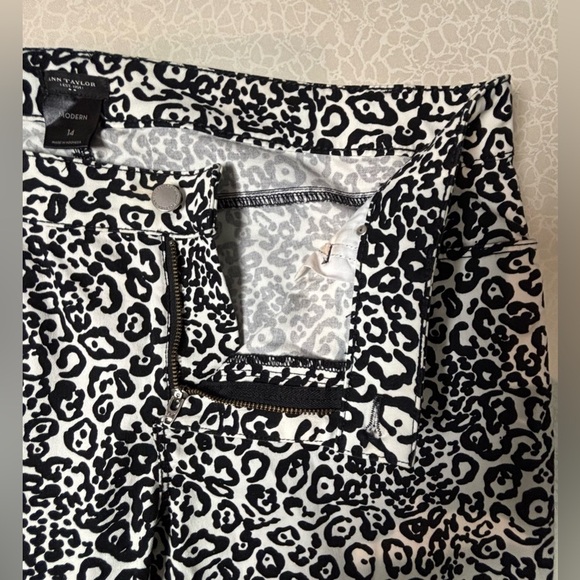 ANN TAYLOR | ladies modern fit animal print pants. Size: 14 - Picture 7 of 14